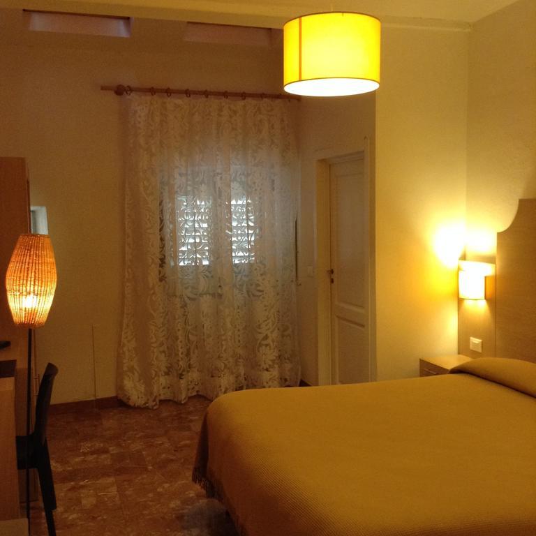 Albergo Giugni براتو المظهر الخارجي الصورة